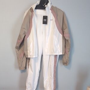 UNDER ARMOUR WOMEN'S ICON CRINKLE SWEAT SUIT SIZE (LARGE)